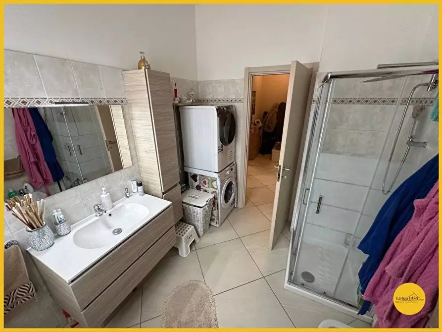 Immagine 13 di Appartamento in vendita  in via Costa a Molinella