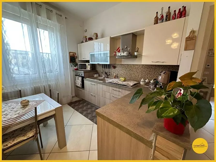 Immagine 17 di Appartamento in vendita  in via Costa a Molinella