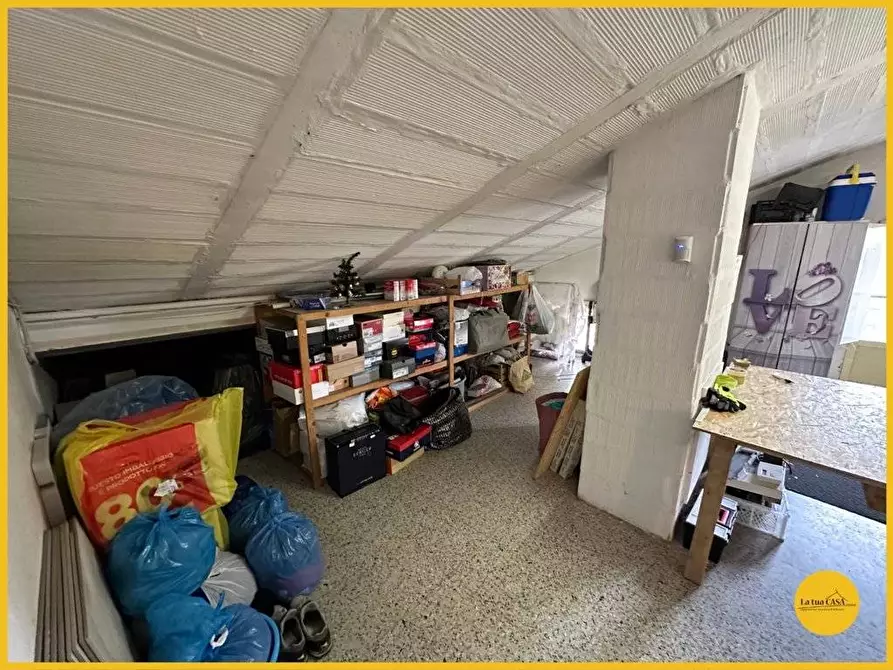 Immagine 23 di Appartamento in vendita  in via Costa a Molinella