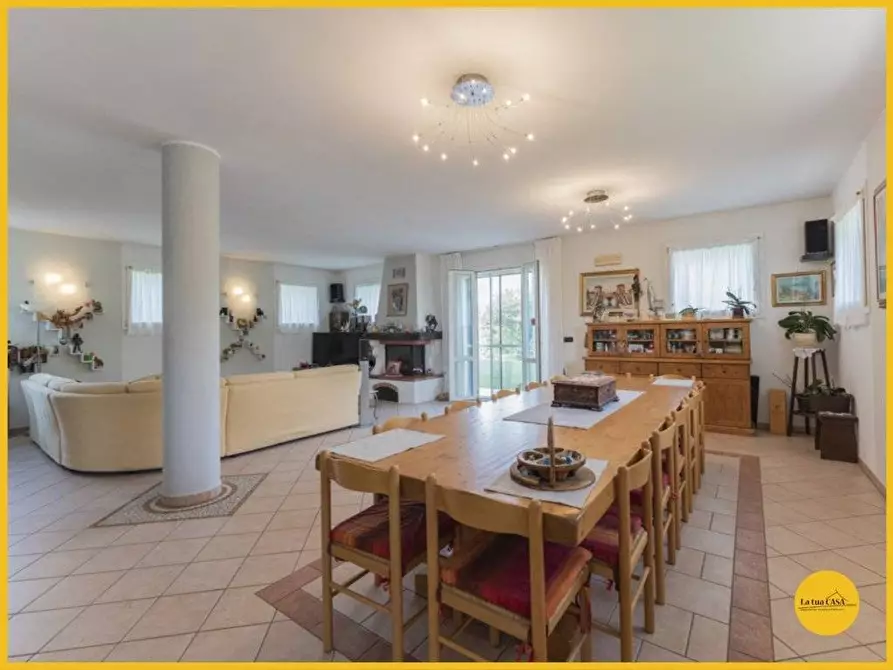 Immagine 22 di Villa in vendita  in via Dugliolo a Budrio