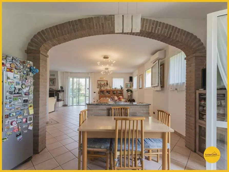 Immagine 28 di Villa in vendita  in via Dugliolo a Budrio