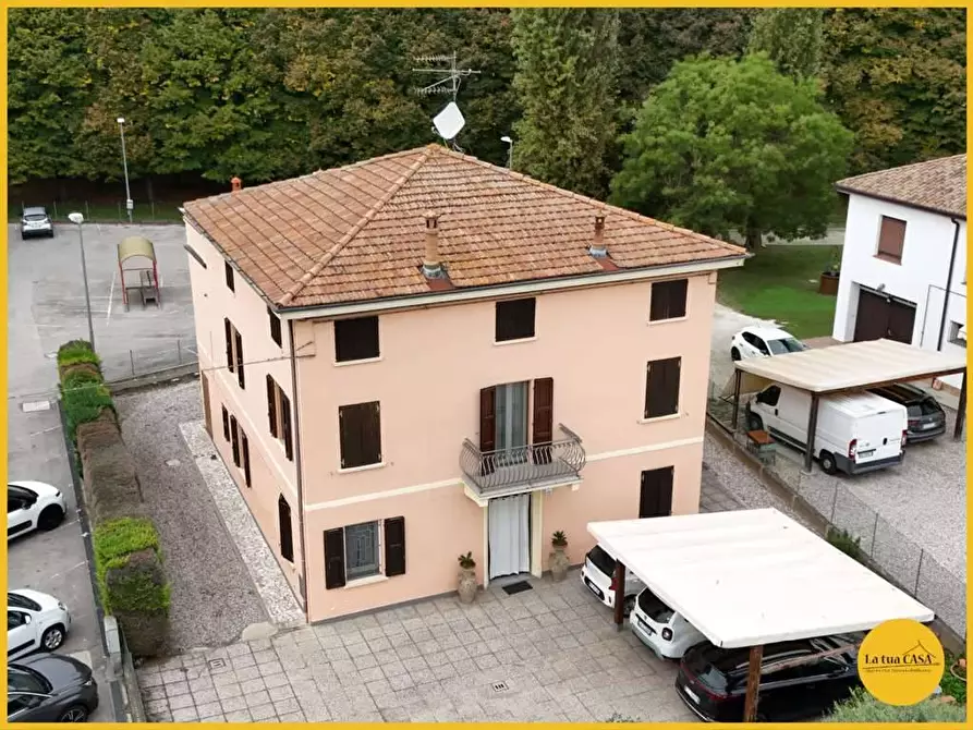 Immagine 1 di Villetta a schiera in vendita  a Molinella