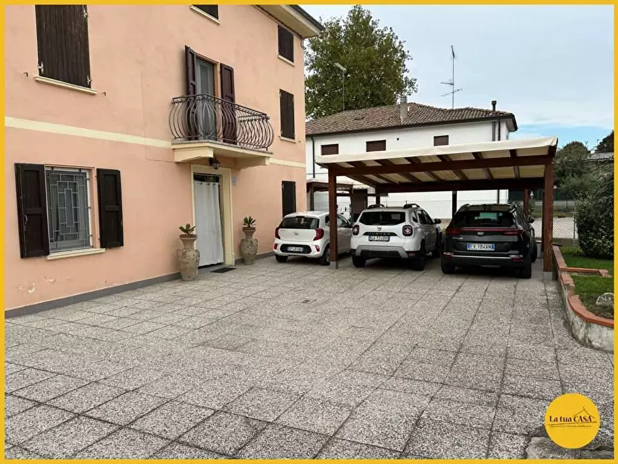 Immagine 11 di Villetta a schiera in vendita  a Molinella