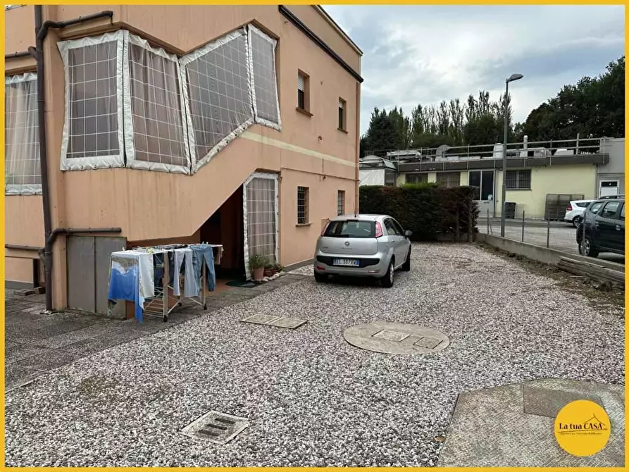 Immagine 18 di Villetta a schiera in vendita  a Molinella
