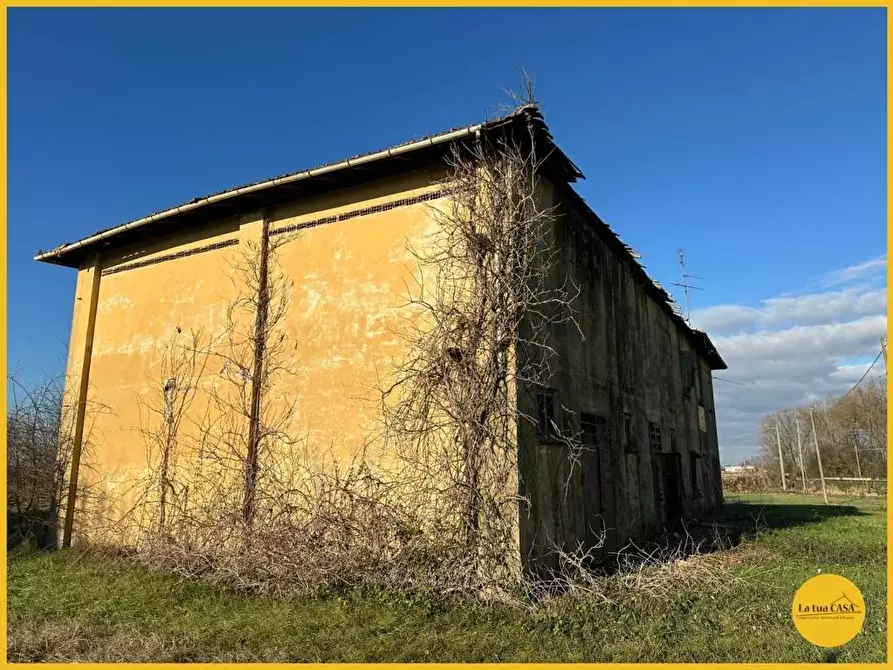 Immagine 18 di Casa indipendente in vendita  in via Romagne a Molinella