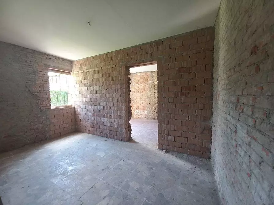 Immagine 24 di Villa in vendita  in via Ghiaroni a Molinella