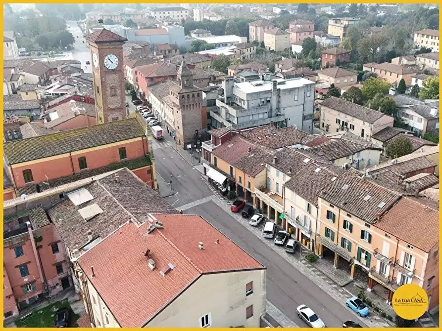 Immagine 2 di Locale commerciale in affitto  a Molinella