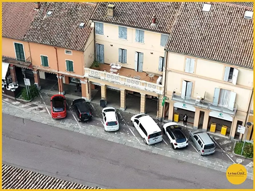 Immagine 6 di Locale commerciale in affitto  a Molinella