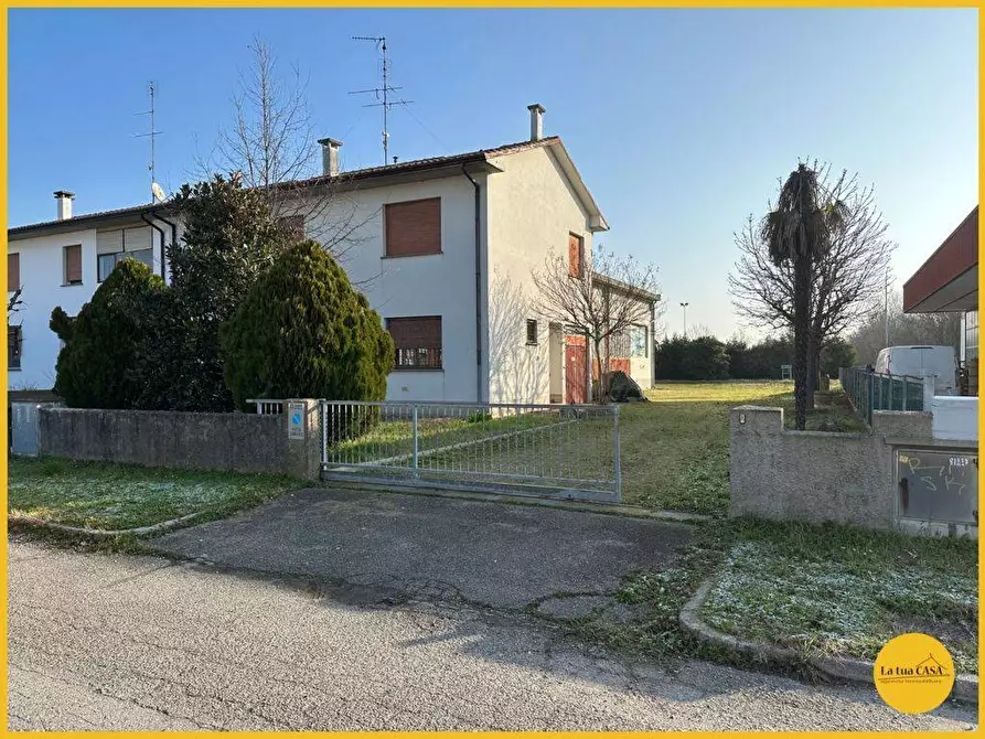 Immagine 15 di Villetta a schiera in vendita  a Molinella