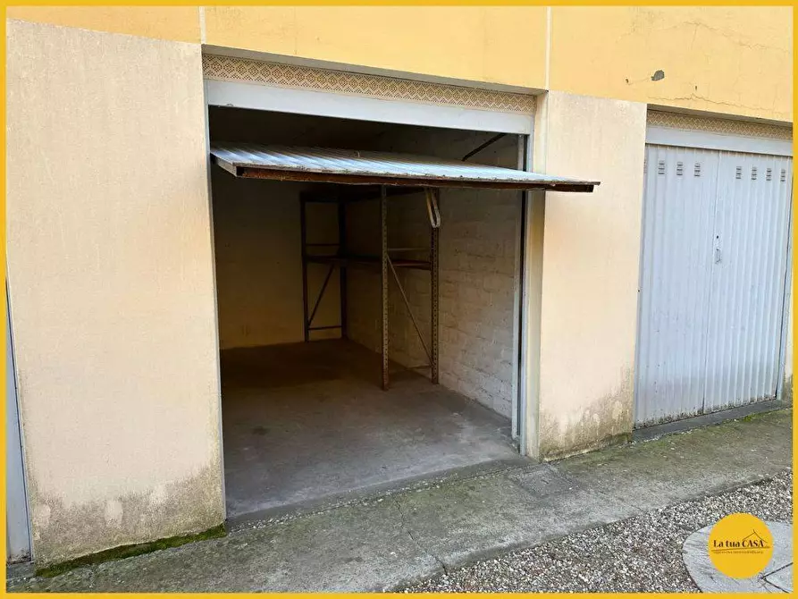 Immagine 14 di Box auto in vendita  a Molinella