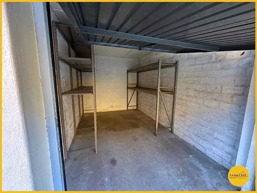 Immagine 15 di Box auto in vendita  a Molinella