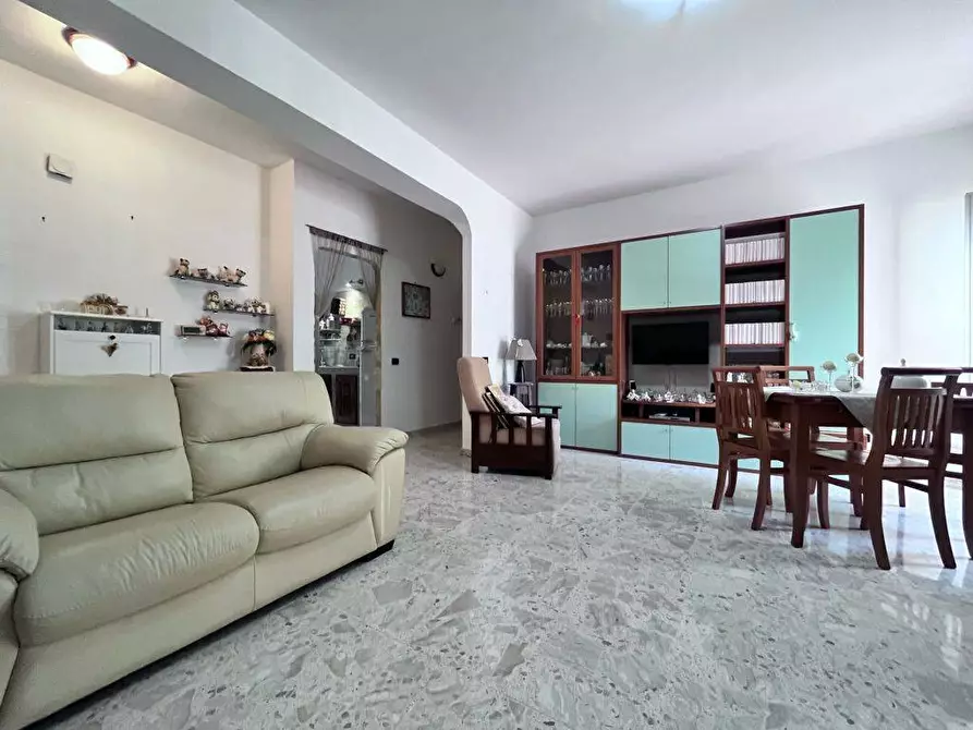 Immagine 24 di Appartamento in vendita  a San Giorgio Ionico