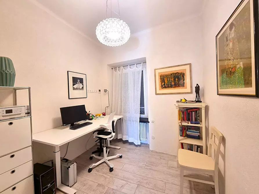 Immagine 7 di Appartamento in vendita  in Via Tommaso Pertica a Finale Ligure