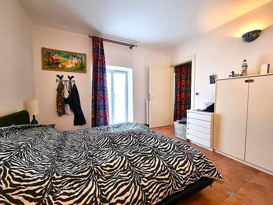 Immagine 14 di Appartamento in vendita  in Via Anton Giulio Barrili a Finale Ligure