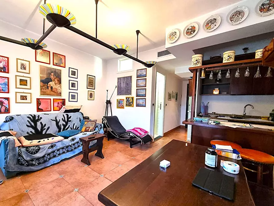 Immagine 7 di Appartamento in vendita  in Via Anton Giulio Barrili a Finale Ligure