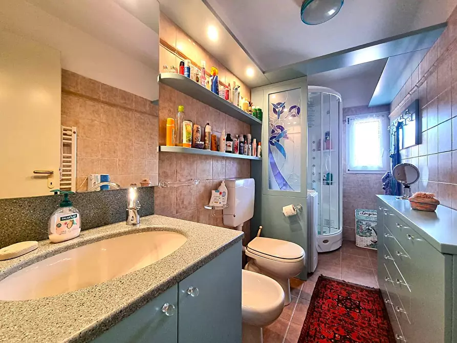 Immagine 16 di Appartamento in vendita  in Via Anton Giulio Barrili a Finale Ligure