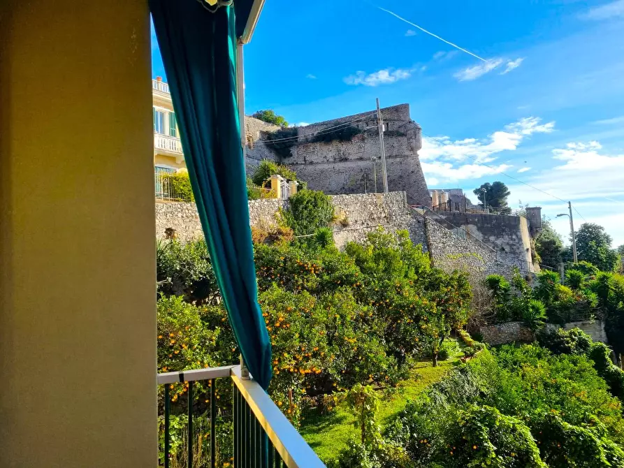 Immagine 6 di Appartamento in vendita  in Via Generale Enrico Caviglia a Finale Ligure