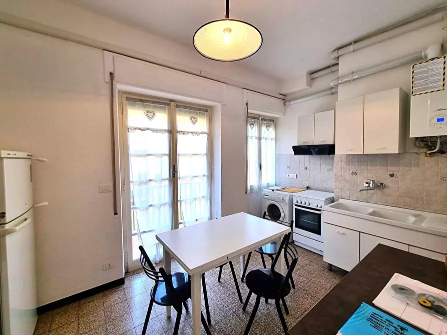 Immagine 8 di Appartamento in vendita  in Via Generale Enrico Caviglia a Finale Ligure