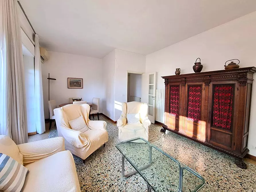 Immagine 2 di Appartamento in vendita  in Via Generale Enrico Caviglia a Finale Ligure