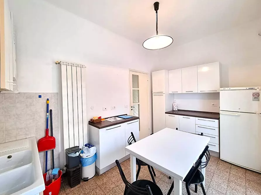 Immagine 9 di Appartamento in vendita  in Via Generale Enrico Caviglia a Finale Ligure