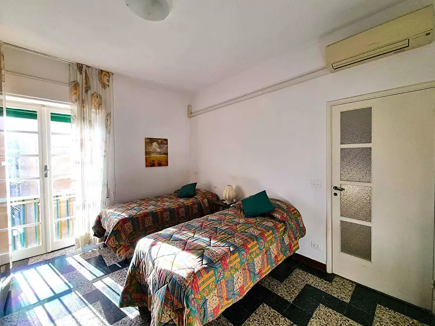 Immagine 17 di Appartamento in vendita  in Via Generale Enrico Caviglia a Finale Ligure