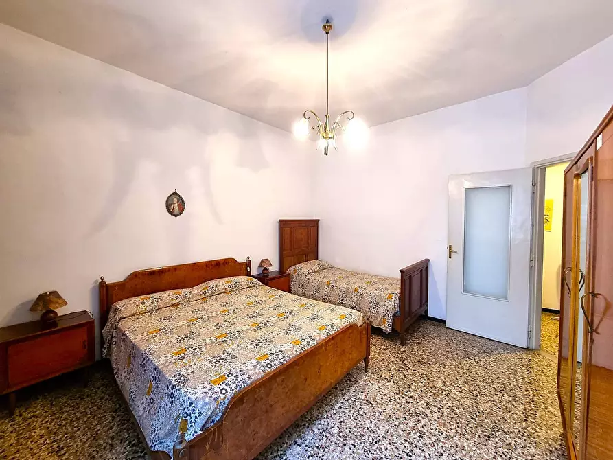 Immagine 6 di Appartamento in vendita  in Corso Europa a Finale Ligure