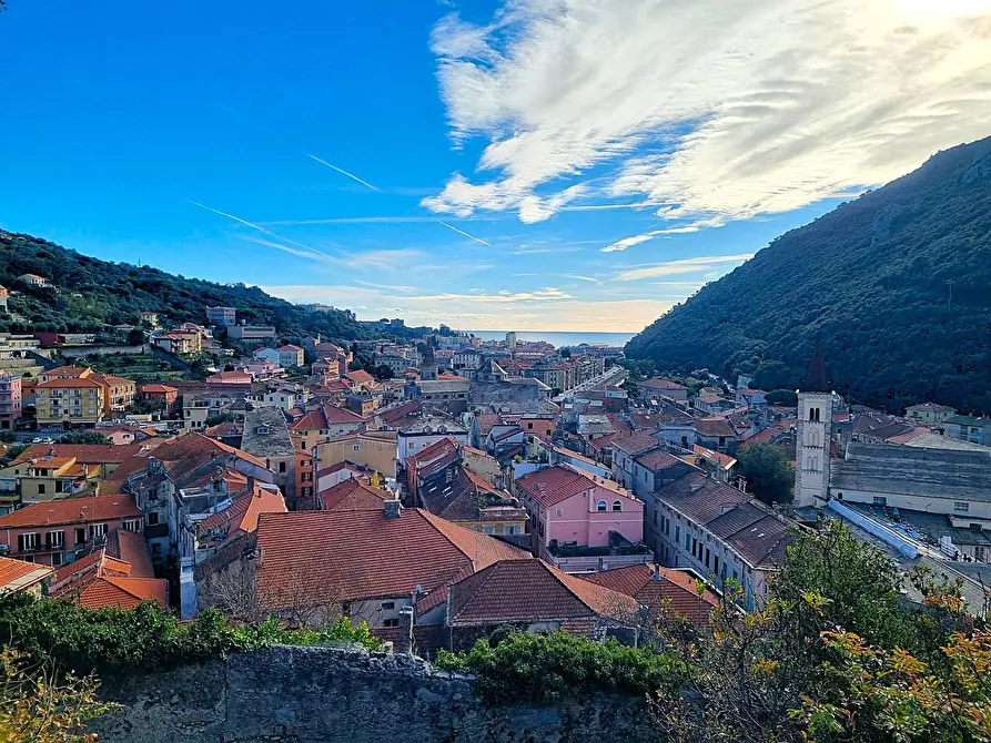 Immagine 17 di Appartamento in vendita  in Via Fiume a Finale Ligure