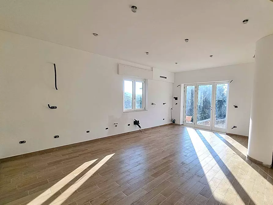 Immagine 3 di Appartamento in vendita  in Via per Olle a Finale Ligure