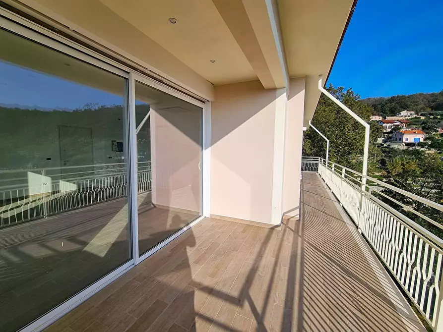 Immagine 7 di Appartamento in vendita  in Via per Olle a Finale Ligure