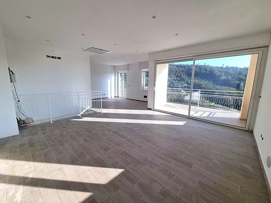 Immagine 4 di Appartamento in vendita  in Via per Olle a Finale Ligure