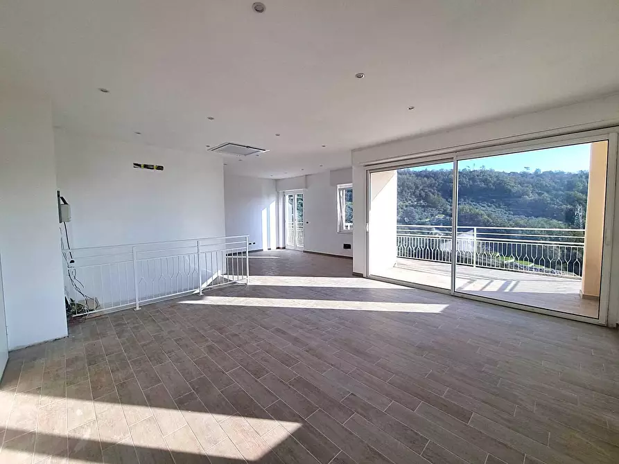 Immagine 3 di Appartamento in vendita  in Via per Olle a Finale Ligure