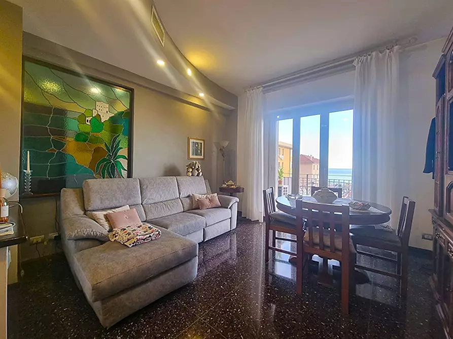 Immagine 2 di Appartamento in vendita  in Via Nicolò Saccone a Finale Ligure