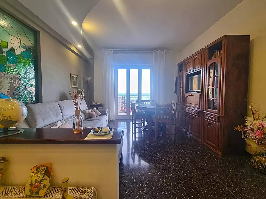 Immagine 4 di Appartamento in vendita  in Via Nicolò Saccone a Finale Ligure