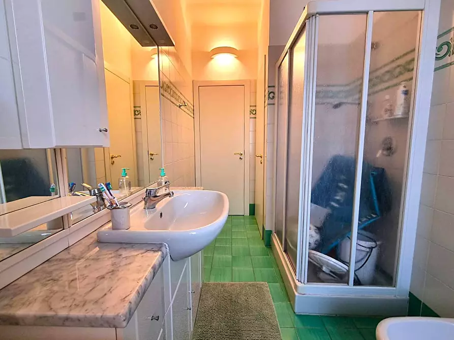 Immagine 10 di Appartamento in vendita  in Via Nicolò Saccone a Finale Ligure