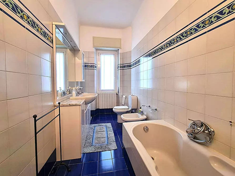 Immagine 14 di Appartamento in vendita  in Via Nicolò Saccone a Finale Ligure