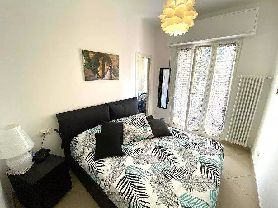 Immagine 2 di Appartamento in vendita  in Via Giuseppe Cesare Abba a Finale Ligure