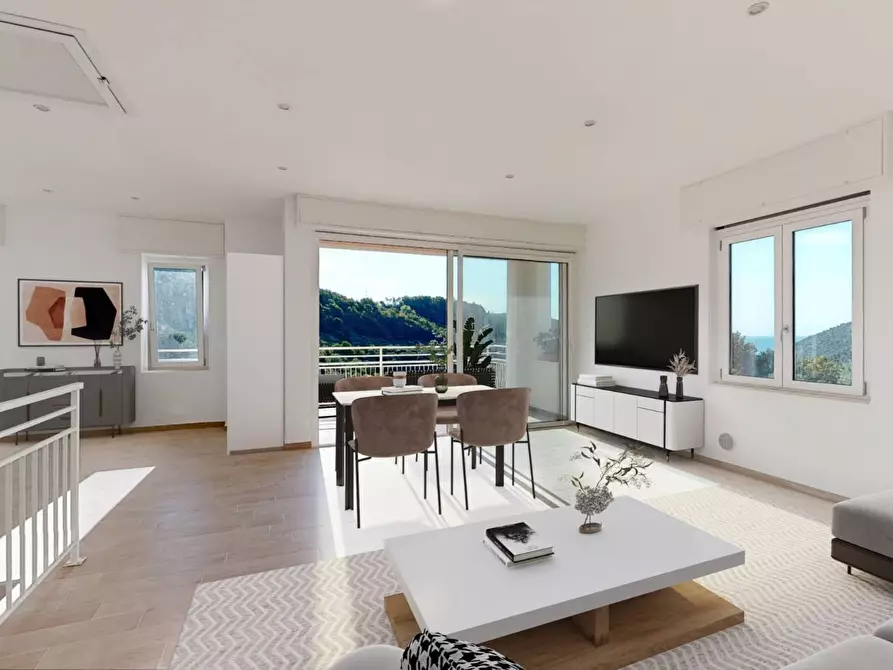 Immagine 1 di Appartamento in vendita  in Via per Olle a Finale Ligure