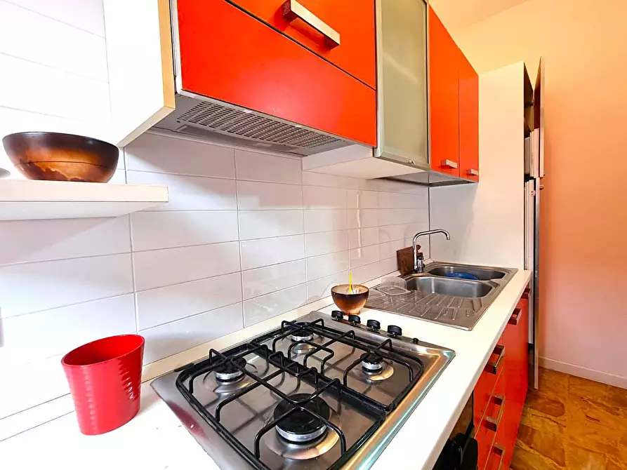 Immagine 9 di Appartamento in vendita  in Via Crispi a Pietra Ligure