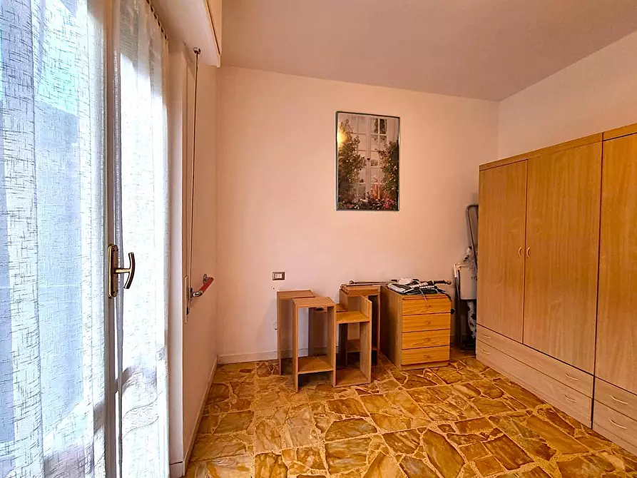 Immagine 12 di Appartamento in vendita  in Via Crispi a Pietra Ligure