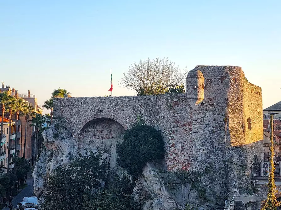 Immagine 18 di Appartamento in vendita  in Via Crispi a Pietra Ligure