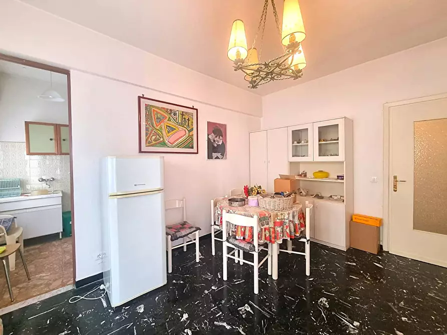 Immagine 3 di Appartamento in vendita  in Via Stefano Cagna a Finale Ligure