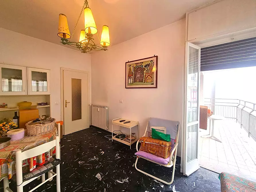 Immagine 2 di Appartamento in vendita  in Via Stefano Cagna a Finale Ligure