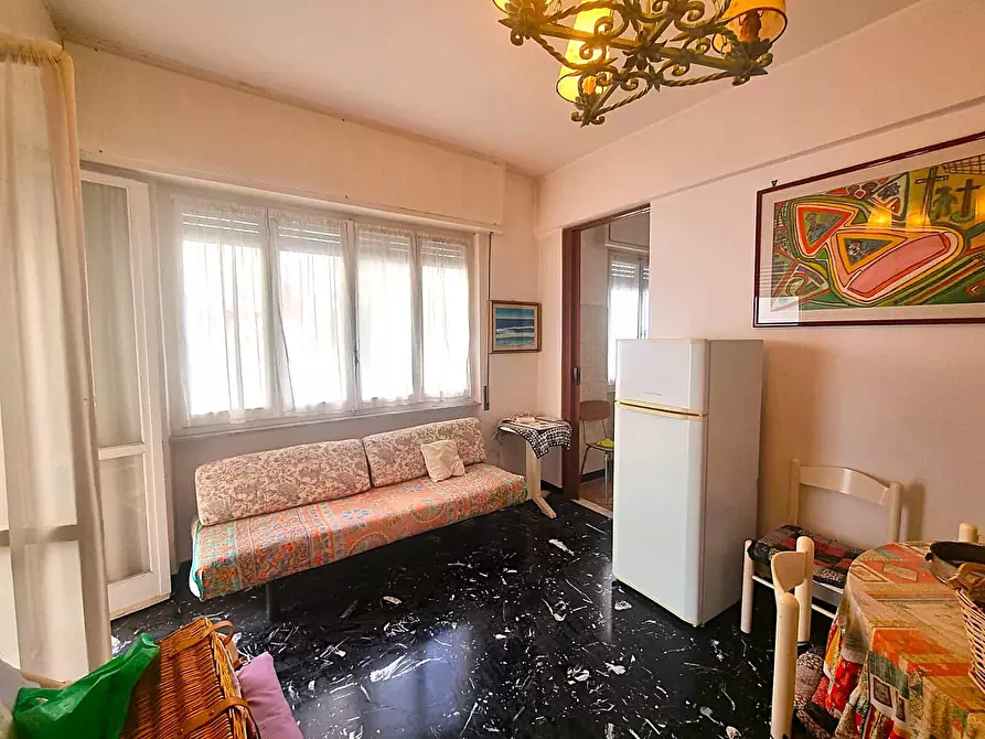 Immagine 4 di Appartamento in vendita  in Via Stefano Cagna a Finale Ligure