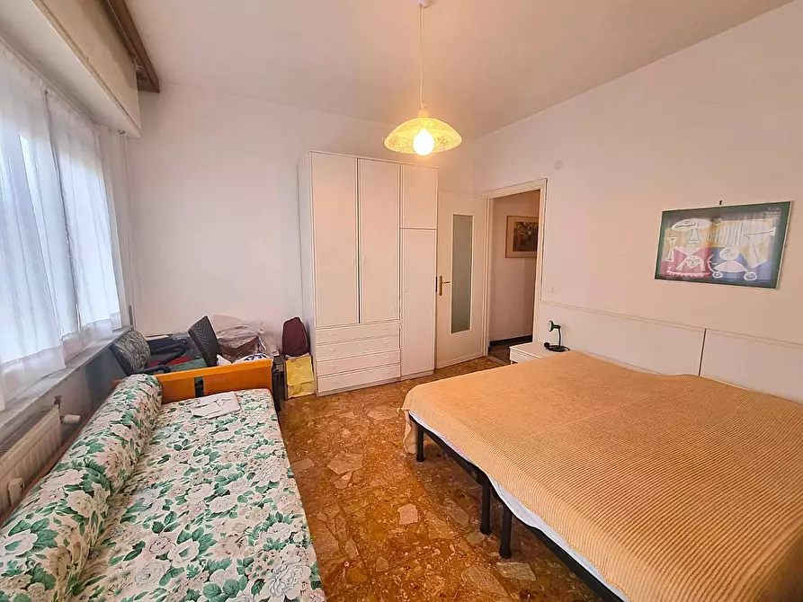 Immagine 9 di Appartamento in vendita  in Via Stefano Cagna a Finale Ligure