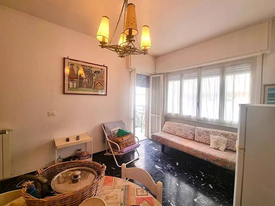 Immagine 8 di Appartamento in vendita  in Via Stefano Cagna a Finale Ligure