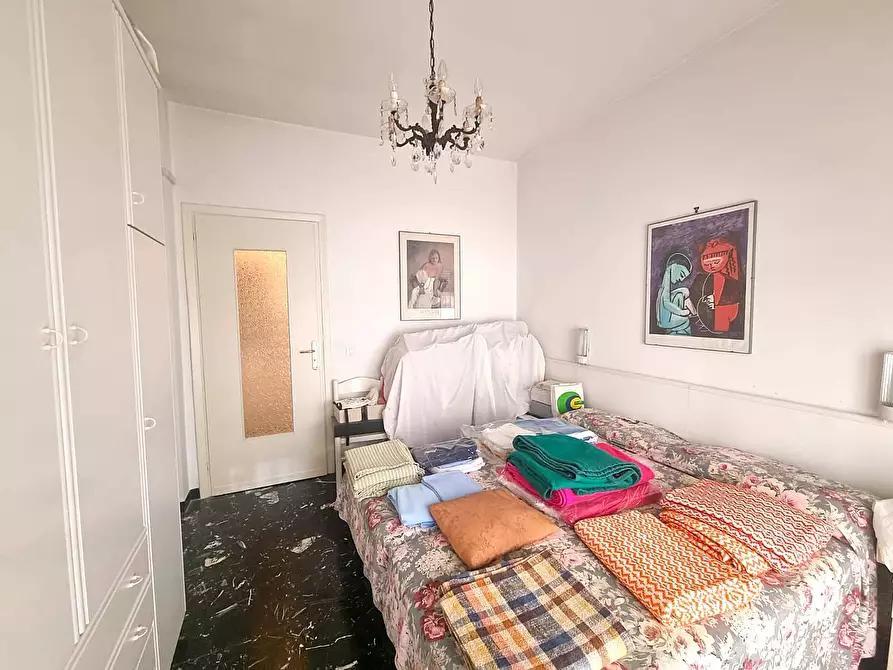 Immagine 14 di Appartamento in vendita  in Via Stefano Cagna a Finale Ligure