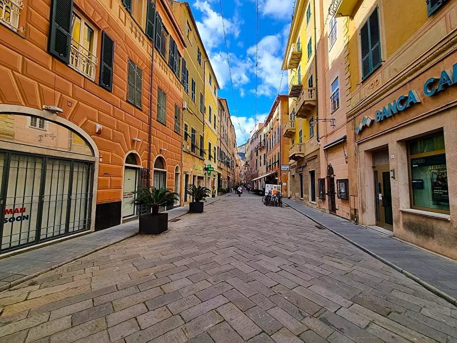 Immagine 20 di Appartamento in vendita  in Via Stefano Cagna a Finale Ligure