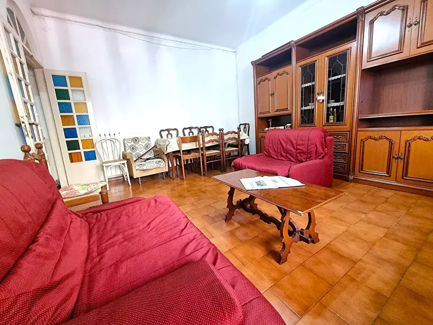 Immagine 3 di Appartamento in vendita  in Via Nicolò Saccone a Finale Ligure