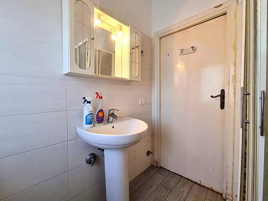 Immagine 22 di Appartamento in vendita  in Via Nicolò Saccone a Finale Ligure