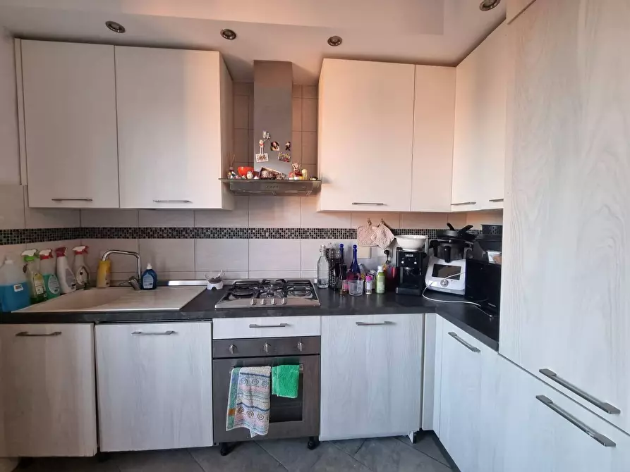 Immagine 3 di Appartamento in vendita  in Via Ignazio Borro a Pietra Ligure